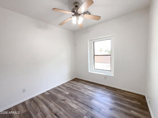 5865 E HOLMES Avenue, Mesa, AZ 85206