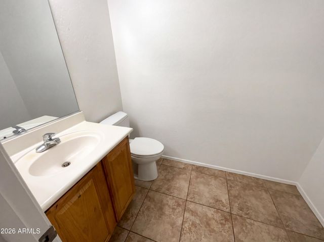 5865 E HOLMES Avenue, Mesa, AZ 85206