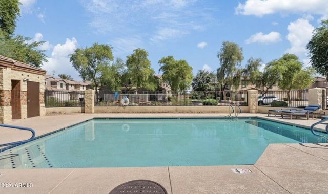 5865 E HOLMES Avenue, Mesa, AZ 85206