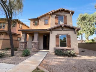 5865 E HOLMES Avenue, Mesa, AZ 85206