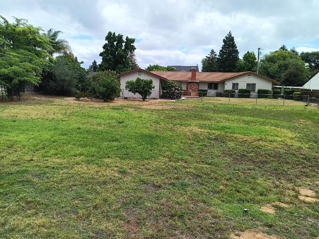 19324 Farallon Rd, Madera, CA 93638