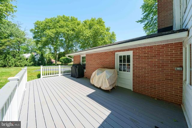 206 E FAIRWAYS CIR, Smyrna, DE 19977