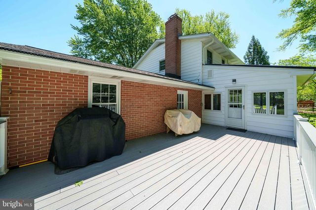 206 E FAIRWAYS CIR, Smyrna, DE 19977