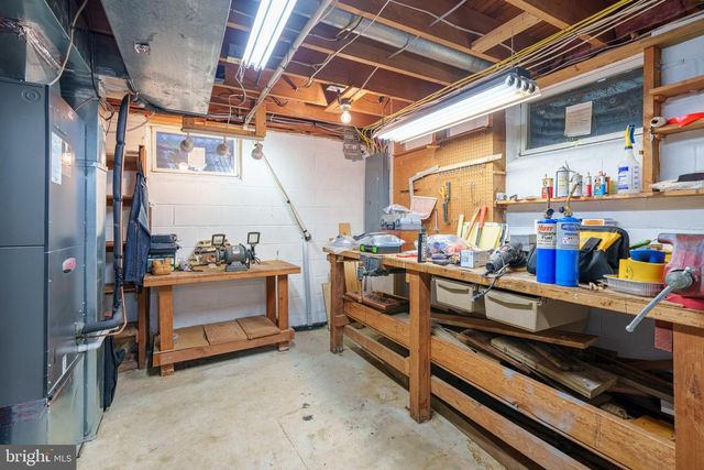 206 E FAIRWAYS CIR, Smyrna, DE 19977