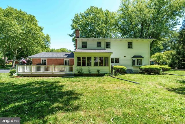 206 E FAIRWAYS CIR, Smyrna, DE 19977