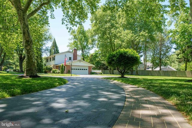 206 E FAIRWAYS CIR, Smyrna, DE 19977