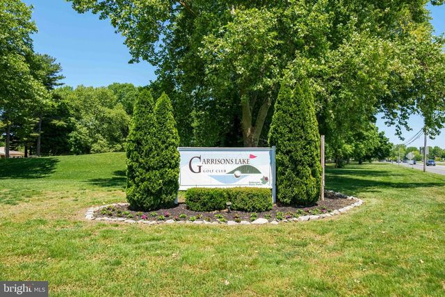 206 E FAIRWAYS CIR, Smyrna, DE 19977