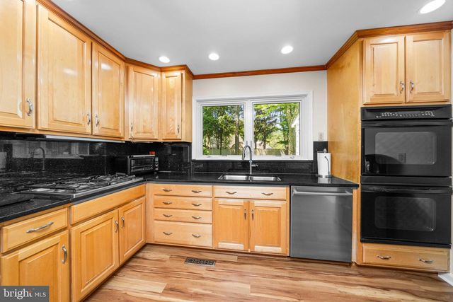 206 E FAIRWAYS CIR, Smyrna, DE 19977