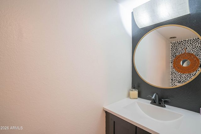 225 N STANDAGE Road N 58, Mesa, AZ 85201