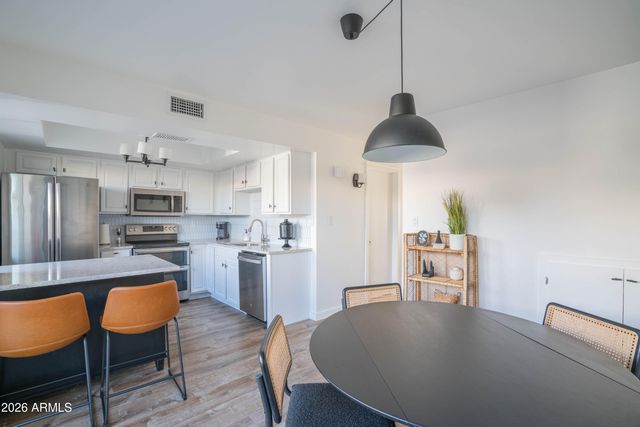 225 N STANDAGE Road N 58, Mesa, AZ 85201