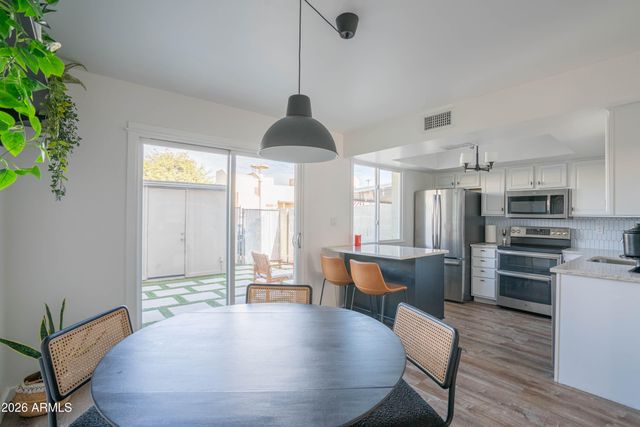 225 N STANDAGE Road N 58, Mesa, AZ 85201