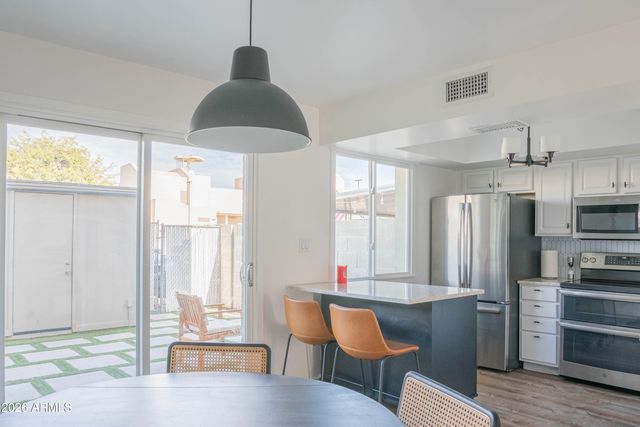 225 N STANDAGE Road N 58, Mesa, AZ 85201