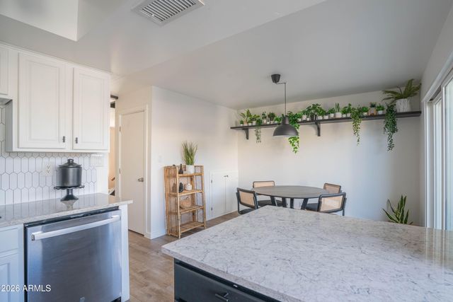 225 N STANDAGE Road N 58, Mesa, AZ 85201