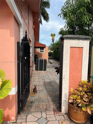 15005 SW 64th St 15005, Miami, FL 33193