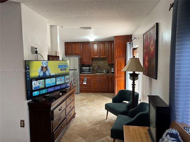 15005 SW 64th St 15005, Miami, FL 33193