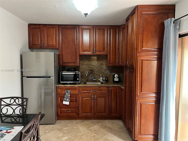 15005 SW 64th St 15005, Miami, FL 33193