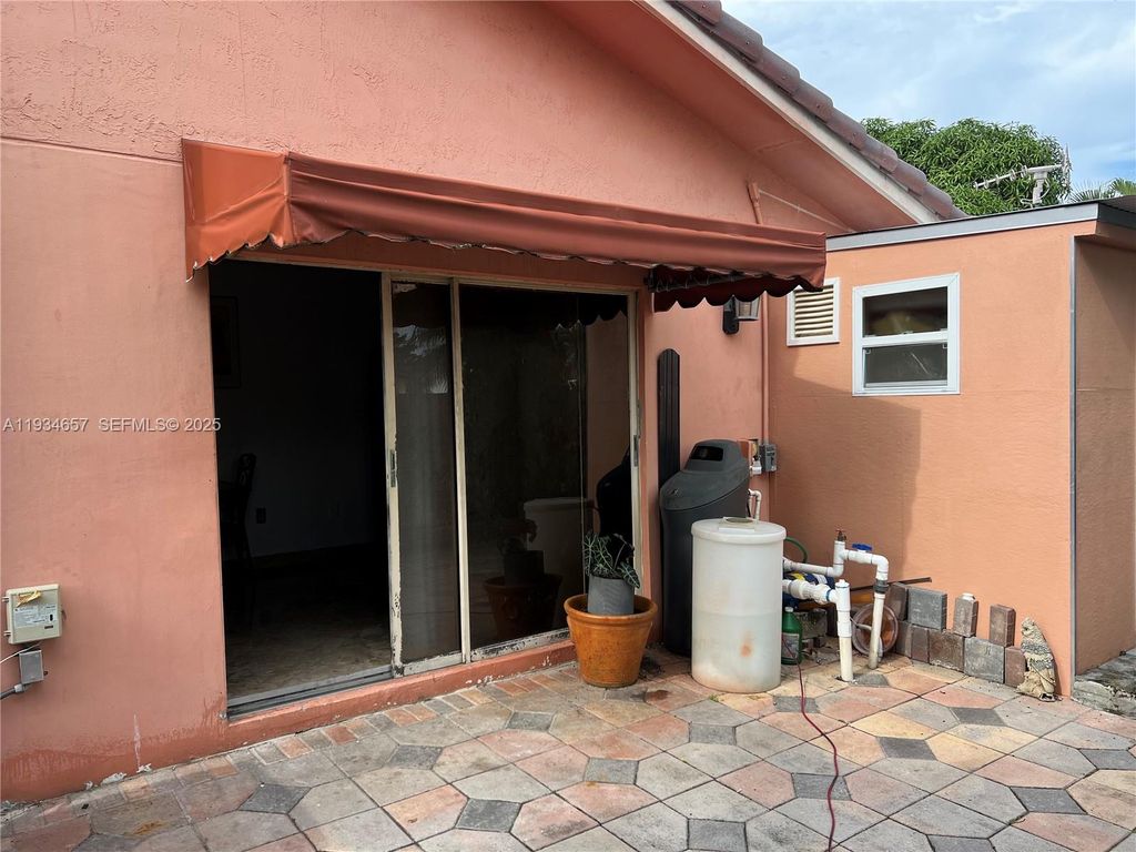 15005 SW 64th St 15005, Miami, FL 33193