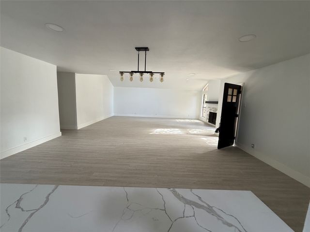 3801 Brookhaven Circle, Fort Worth, TX 76109