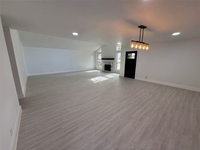 3801 Brookhaven Circle, Fort Worth, TX 76109