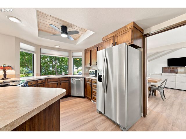 9540 Sw BRENTWOOD Pl, Portland, OR 97224
