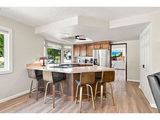 9540 Sw BRENTWOOD Pl, Portland, OR 97224