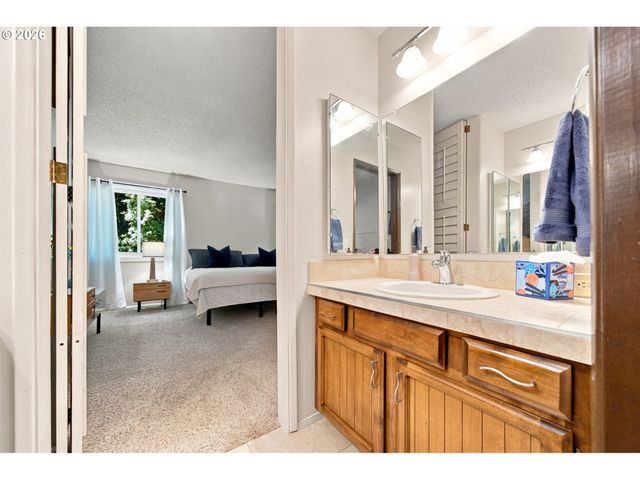 9540 Sw BRENTWOOD Pl, Portland, OR 97224