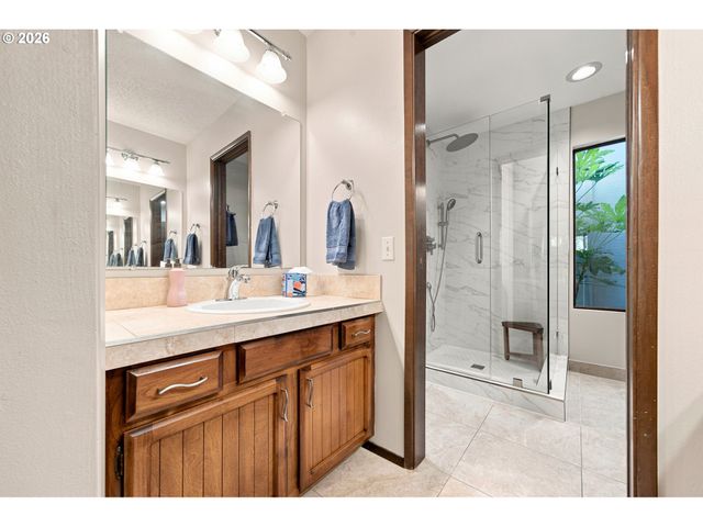 9540 Sw BRENTWOOD Pl, Portland, OR 97224