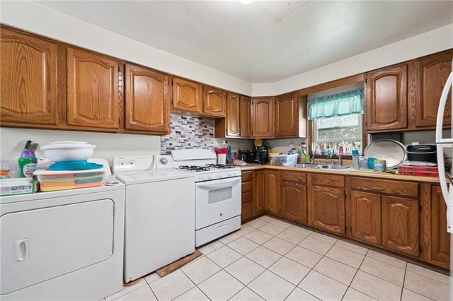 322 N 4th St, Apollo Boro, PA 15613