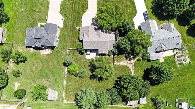 17713 157th Terrace, Basehor, KS 66012