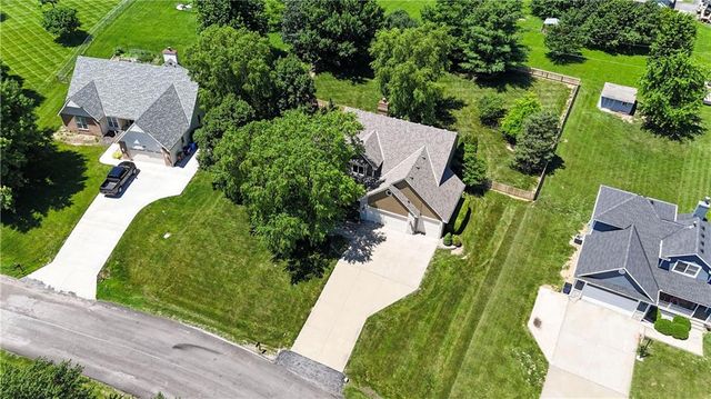17713 157th Terrace, Basehor, KS 66012