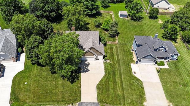 17713 157th Terrace, Basehor, KS 66012