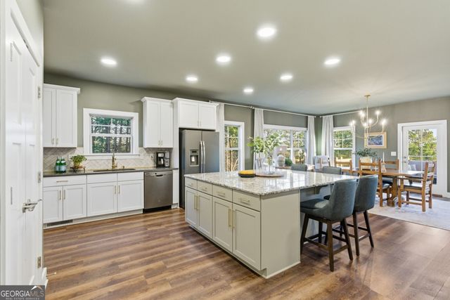 567 Crown Mountain Way, Dahlonega, GA 30533