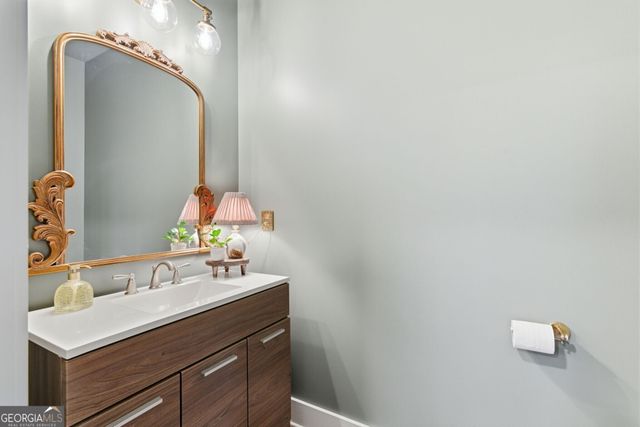 567 Crown Mountain Way, Dahlonega, GA 30533