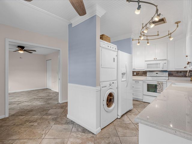 1151 Calamondin Terrace, Delray Beach, FL 33445