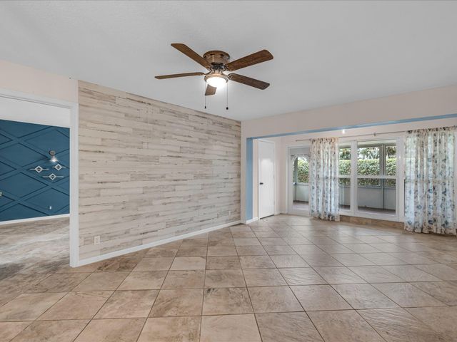 1151 Calamondin Terrace, Delray Beach, FL 33445