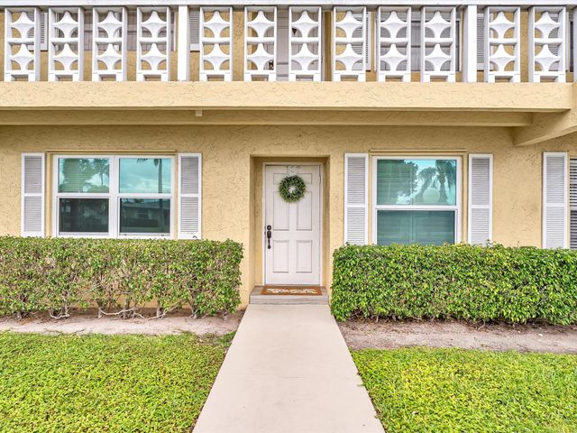 1151 Calamondin Terrace, Delray Beach, FL 33445