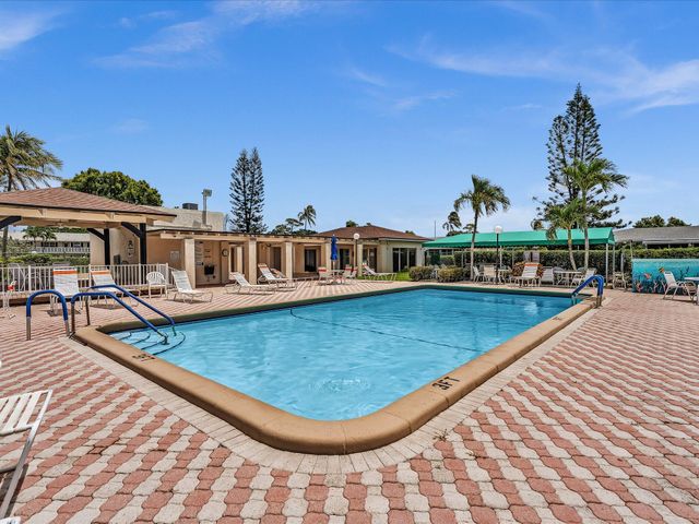 1151 Calamondin Terrace, Delray Beach, FL 33445