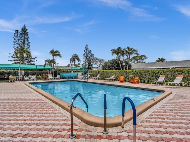 1151 Calamondin Terrace, Delray Beach, FL 33445