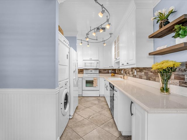 1151 Calamondin Terrace, Delray Beach, FL 33445