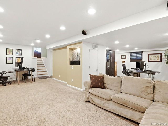 4811 W 102nd Ave, Westminster, CO 80031