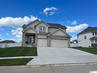 11508 Slayton Street, Papillion, NE 68046