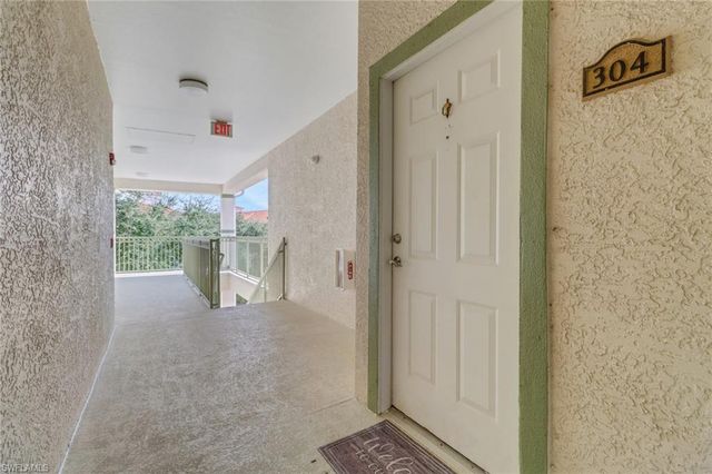 23600 Walden Center DR 304, Estero, FL 34134