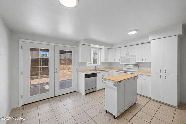 3998 S Evergreen Avenue, Tucson, AZ 85730