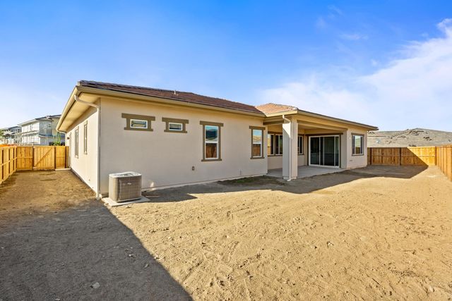 4527 Iron Creek Court, Friant, CA 93626