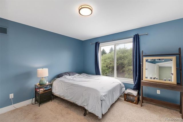4790 Catalina Drive, Lake Orion, MI 48359