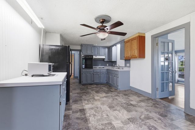 2495 Highway 52, E, Portland, TN 37148