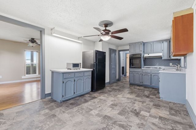 2495 Highway 52, E, Portland, TN 37148