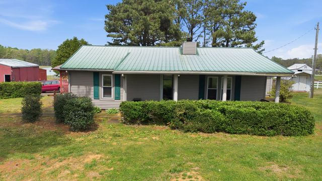 2495 Highway 52, E, Portland, TN 37148