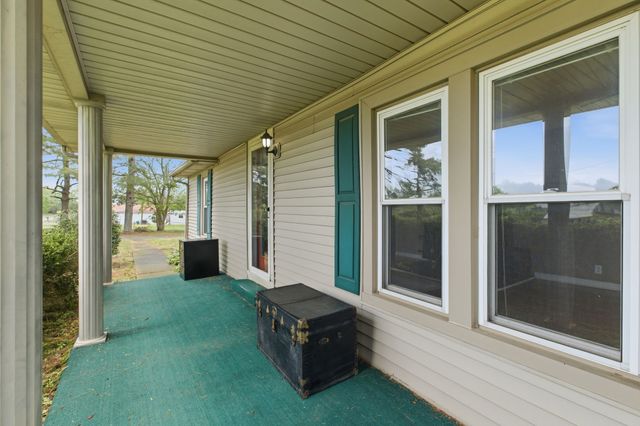 2495 Highway 52, E, Portland, TN 37148