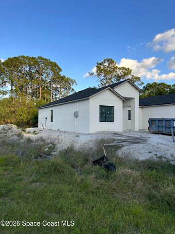 364 Tamarind Circle NW, Palm Bay, FL 32907
